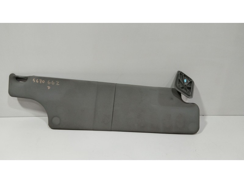 Recambio de parasol derecho para nissan interstar furgoneta (x70) dci 120 referencia OEM IAM 8200466881  