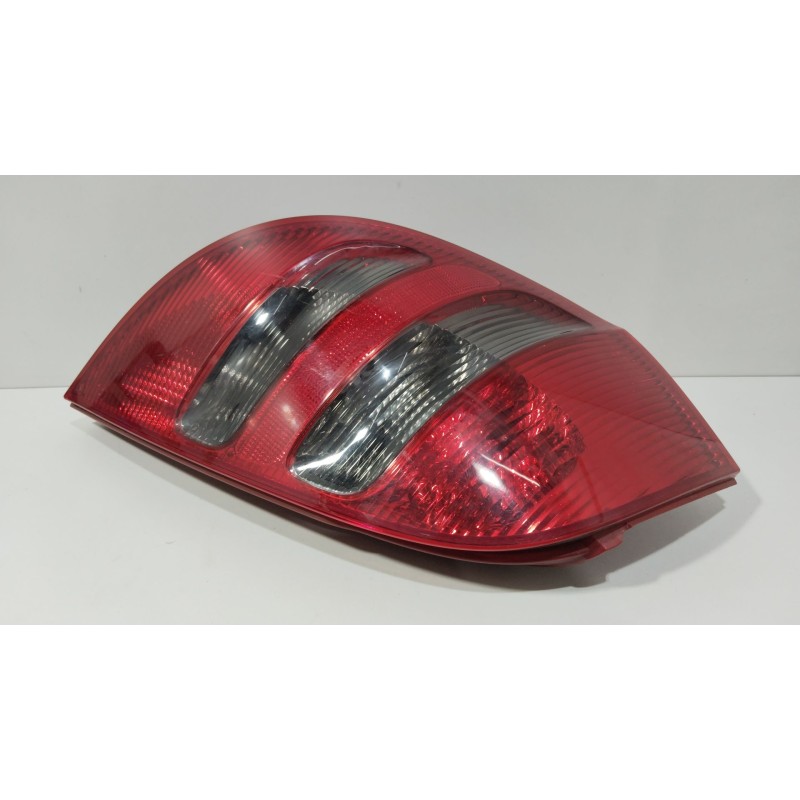 Recambio de piloto trasero izquierdo para mercedes-benz clase a (w169) a 160 cdi (169.006, 169.306) referencia OEM IAM A16982009