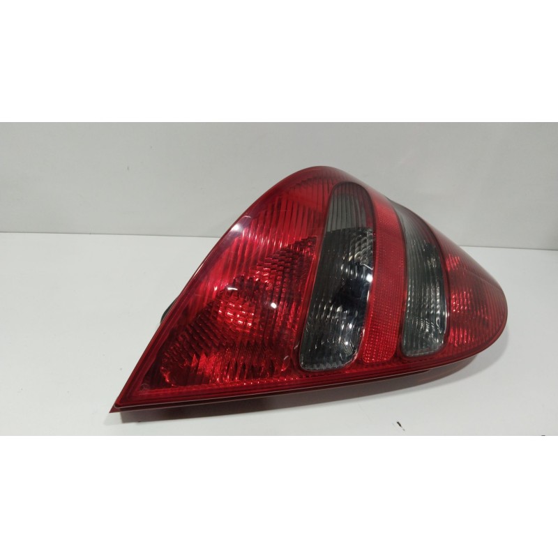 Recambio de piloto trasero izquierdo para mercedes-benz clase a (w169) a 160 cdi (169.006, 169.306) referencia OEM IAM A16982009