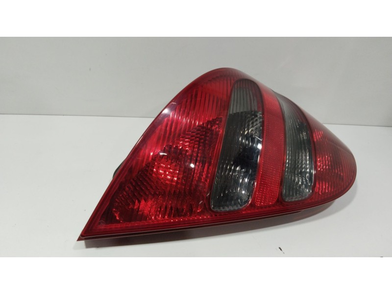 Recambio de piloto trasero izquierdo para mercedes-benz clase a (w169) a 160 cdi (169.006, 169.306) referencia OEM IAM A16982009