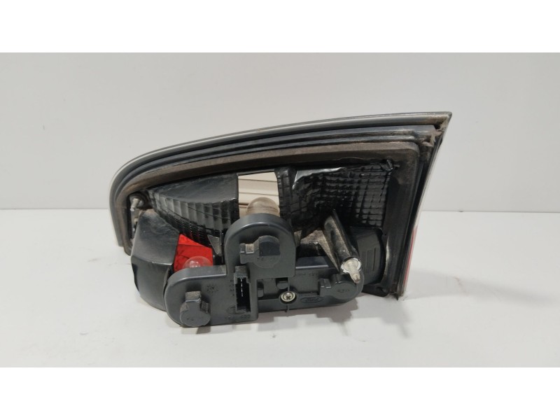 Recambio de piloto porton trasero izquierdo para ford s-max (wa6) 2.0 tdci referencia OEM IAM 6M2113A603AK  