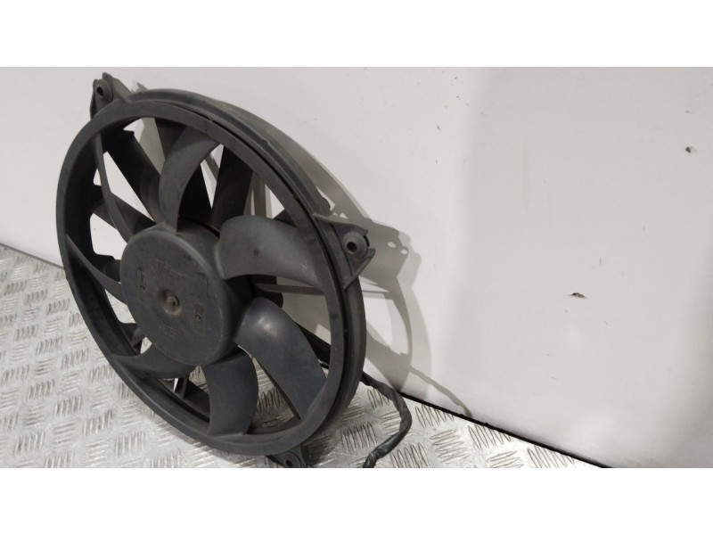 Recambio de electroventilador para peugeot partner furgoneta/monovolumen (k9) 1.6 bluehdi 100 referencia OEM IAM 10498747167  