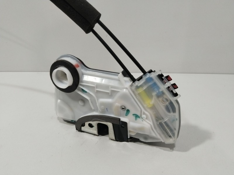 Recambio de cerradura puerta delantera izquierda para toyota corolla sedán (_e21_) 1.8 vvti hybrid (zwe211, mzea12) referencia O