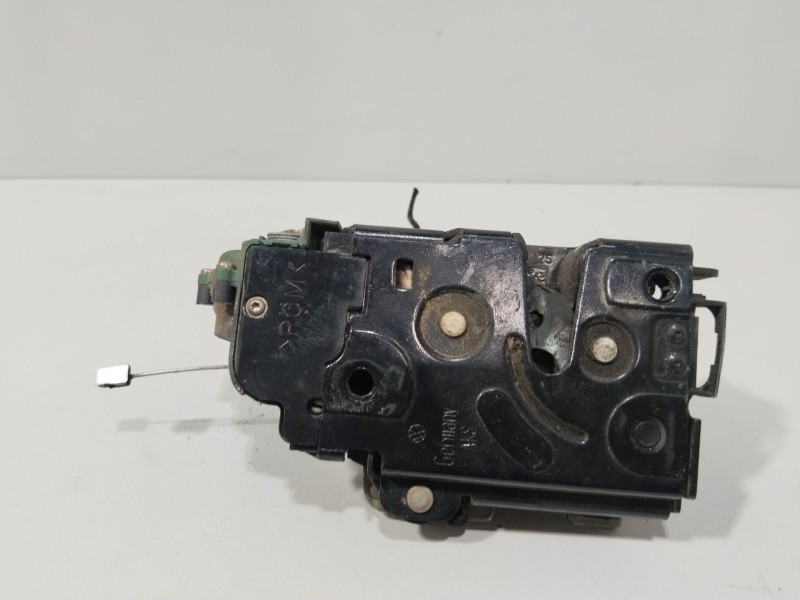 Recambio de cerradura puerta delantera izquierda para volkswagen golf iv (1j1) 1.9 tdi referencia OEM IAM 15QC3B1837015Q  