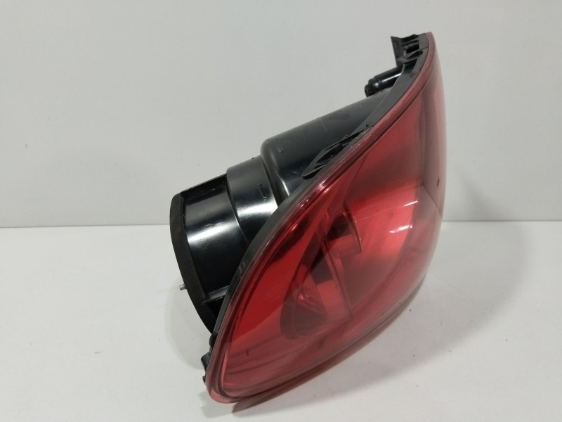 Recambio de piloto trasero derecho para seat altea (5p1) 2.0 tdi referencia OEM IAM 5P0945096E  