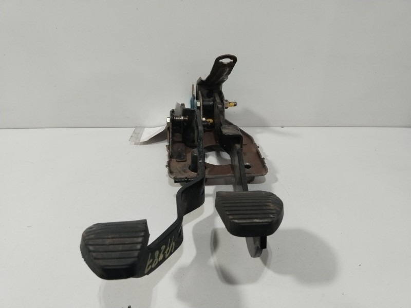 Recambio de pedal embrague para citroën xsara picasso 1.6 16v sx top referencia OEM IAM 09143002H  