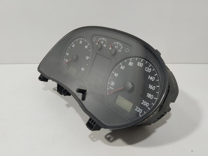 Recambio de cuadro instrumentos para volkswagen polo iv (9n_, 9a_) 1.2 12v referencia OEM IAM 6Q0920800P  