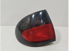 Recambio de piloto trasero izquierdo para renault megane i classic (la0/1_) 1.6 e (la0f, la0s) referencia OEM IAM 7701042628  