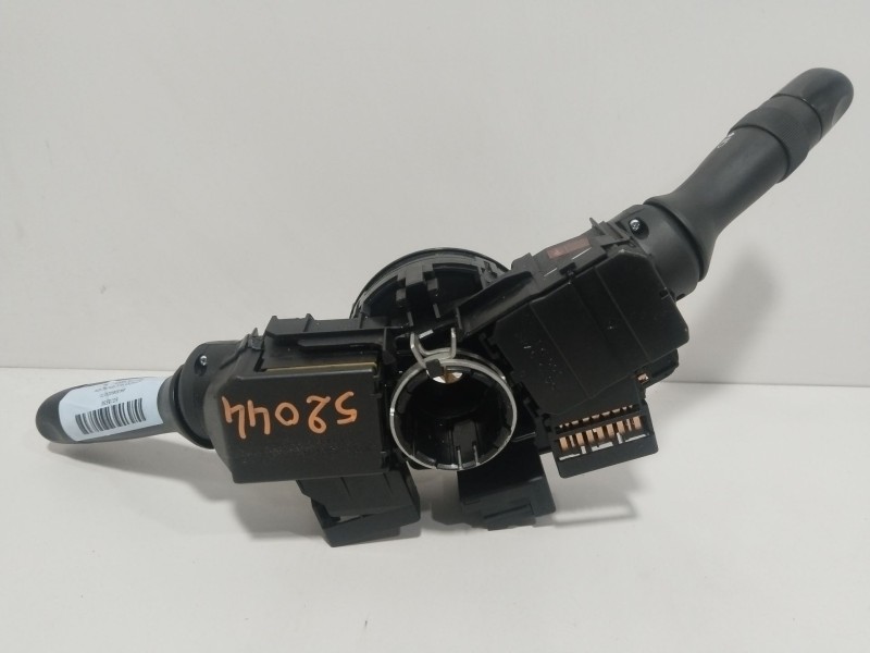 Recambio de mando multifuncion para toyota yaris (_p9_) 1.0 vvt-i (ksp90_) referencia OEM IAM 843060D070  