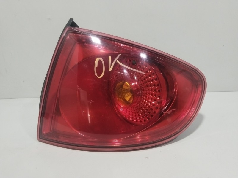 Recambio de piloto trasero derecho para seat altea (5p1) 1.9 tdi referencia OEM IAM 5P0945112B i7  