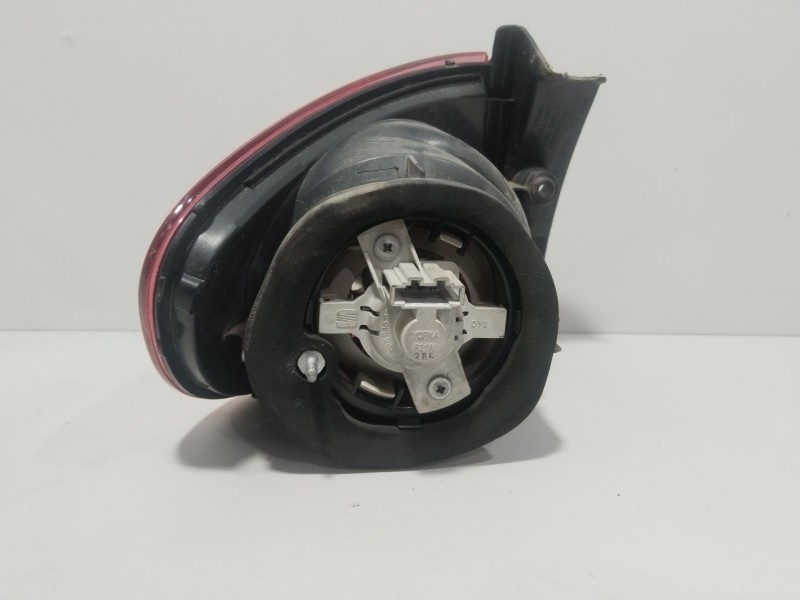 Recambio de piloto trasero derecho para seat altea (5p1) 1.9 tdi referencia OEM IAM 5P0945112B i7  