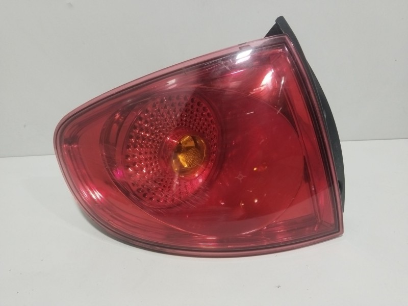 Recambio de piloto trasero izquierdo para seat altea (5p1) 1.9 tdi referencia OEM IAM 5P0945111B  