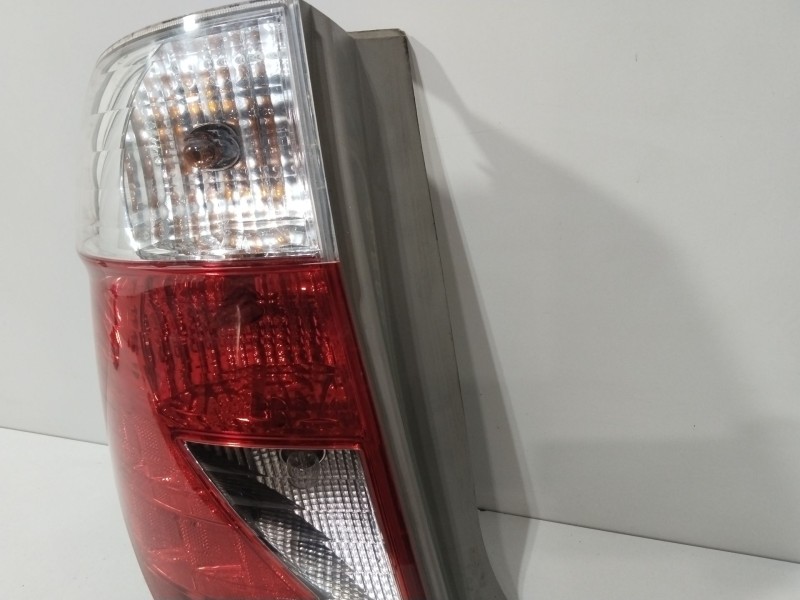 Recambio de piloto trasero derecho para honda fr-v (be) 1.8 (be1) referencia OEM IAM 33551SJDE01  