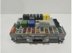 Recambio de caja reles / fusibles para opel zafira a monospace (t98) 2.0 dti 16v (f75) referencia OEM IAM 24431677  