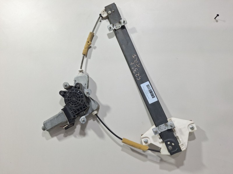 Recambio de elevalunas trasero izquierdo para ssangyong rodius i 2.7 xdi referencia OEM IAM 7333021001  