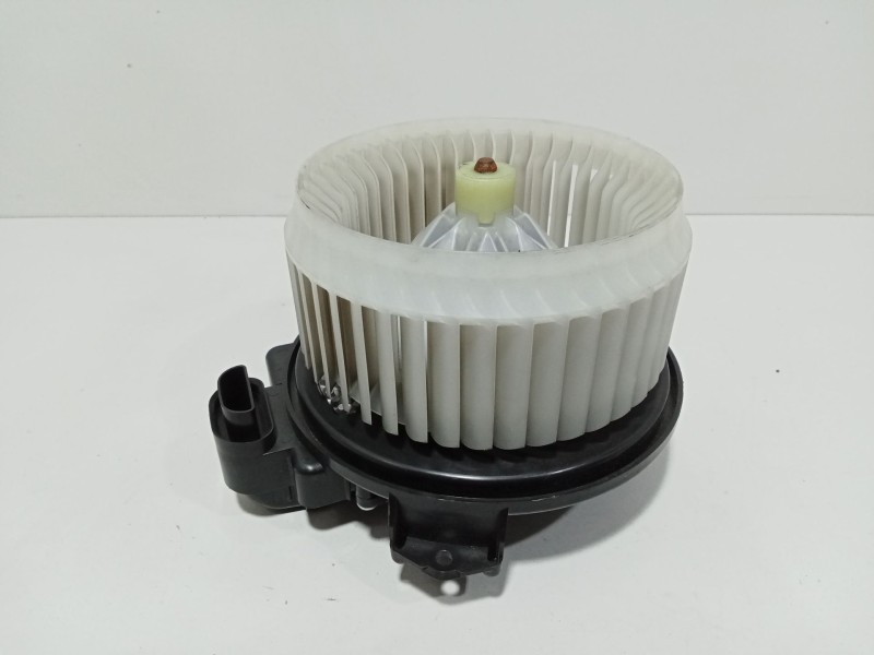Recambio de motor calefaccion para toyota yaris (_p9_) 1.0 vvt-i (ksp90_) referencia OEM IAM 8710352151  