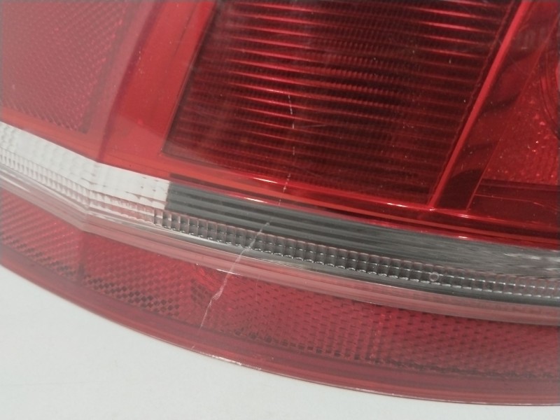 Recambio de piloto trasero izquierdo para volkswagen passat b7 variant (365) 2.0 tdi referencia OEM IAM 3AF945095C  