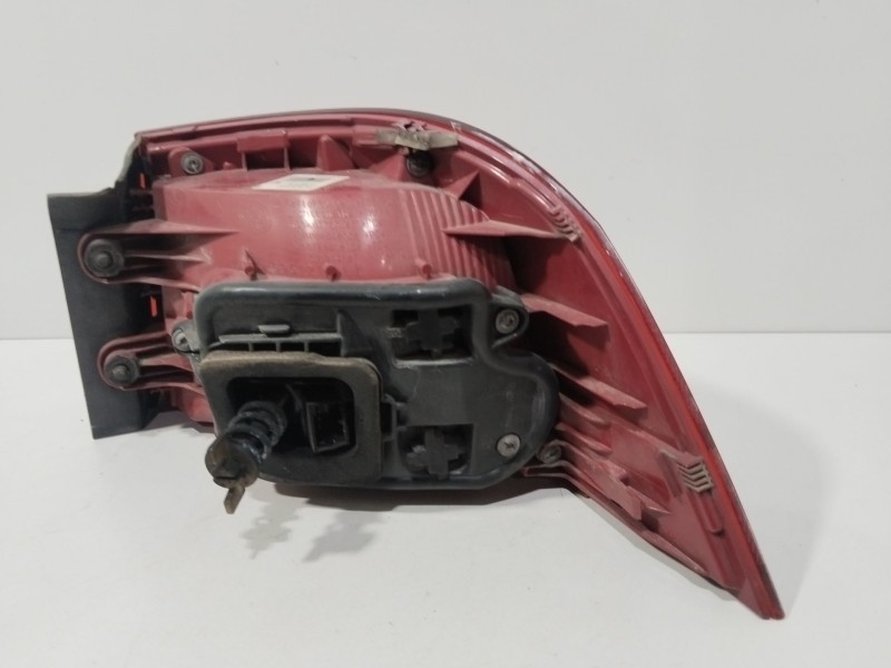 Recambio de piloto trasero izquierdo para volkswagen passat b7 variant (365) 2.0 tdi referencia OEM IAM 3AF945095C  