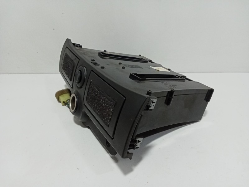 Recambio de posa vasos para ssangyong rodius i 2.7 xdi referencia OEM IAM 765302100  