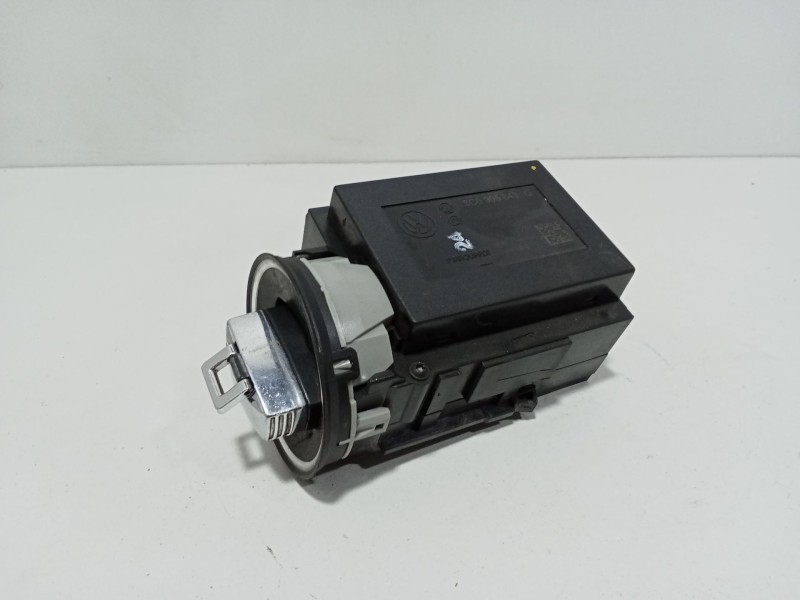 Recambio de boton start/stop para volkswagen passat b6 (3c2) 1.6 fsi referencia OEM IAM 3C0905843Q  