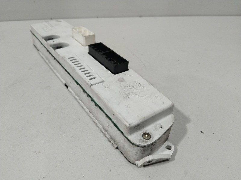 Recambio de pantalla multifuncion para ssangyong rodius i 2.7 xdi referencia OEM IAM 8025021341  