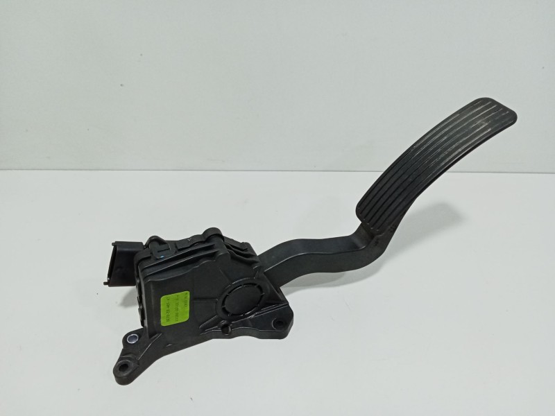 Recambio de pedal acelerador para ssangyong rodius i 2.7 xdi referencia OEM IAM 2055008D10  