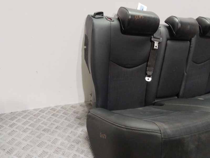 Recambio de asientos traseros para toyota prius (_w3_) 1.8 hybrid (zvw3_) referencia OEM IAM   