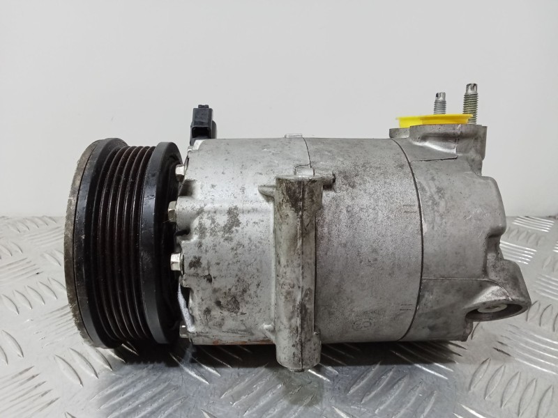 Recambio de compresor aire acondicionado para ford focus berlina (cap) ghia referencia OEM IAM AV6119D629CC  