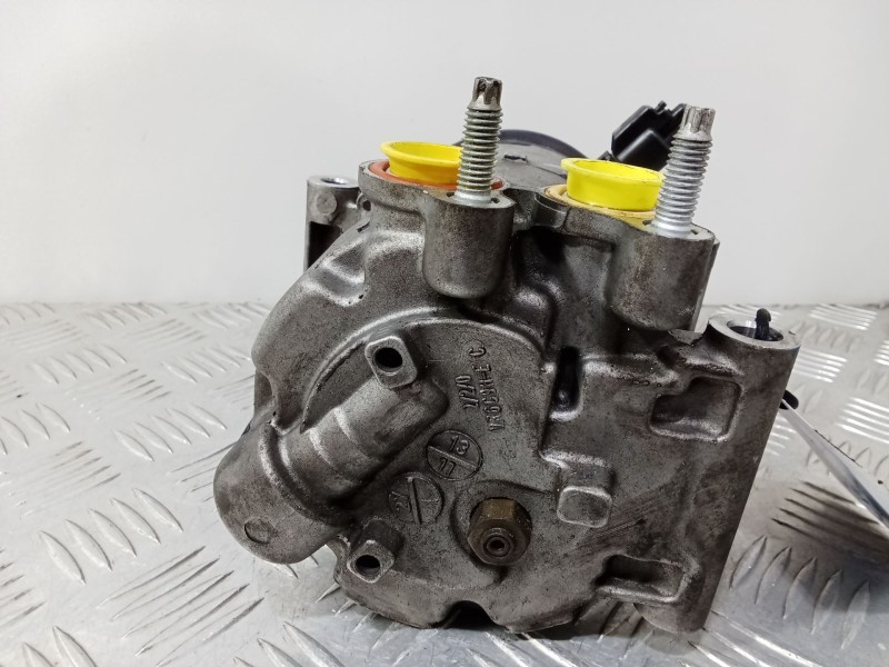 Recambio de compresor aire acondicionado para ford focus berlina (cap) ghia referencia OEM IAM AV6119D629CC  