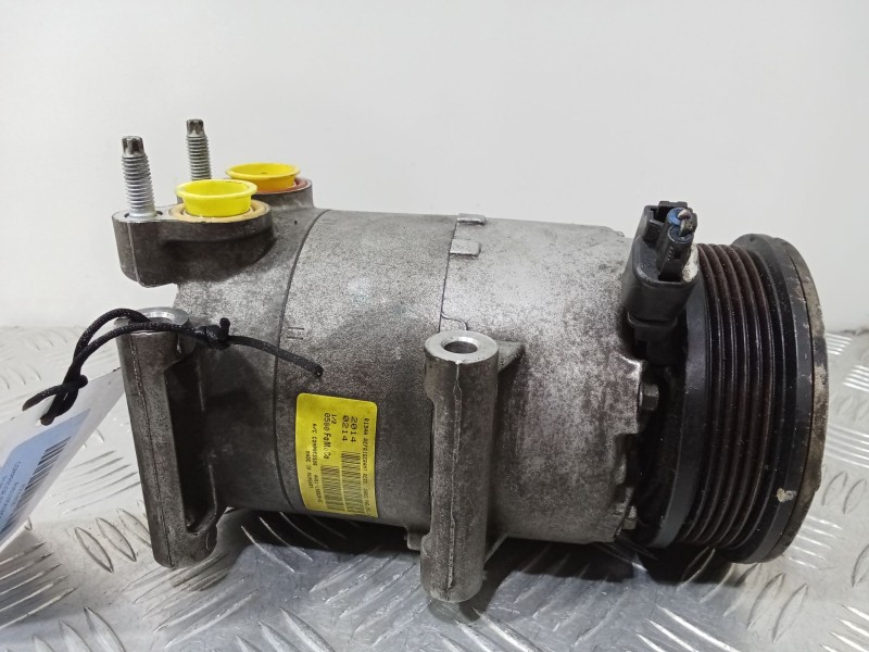 Recambio de compresor aire acondicionado para ford focus berlina (cap) ghia referencia OEM IAM AV6119D629CC  