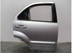 Recambio de puerta trasera derecha para kia sorento 2.5 crdi active referencia OEM IAM 770043E100 PLATA
