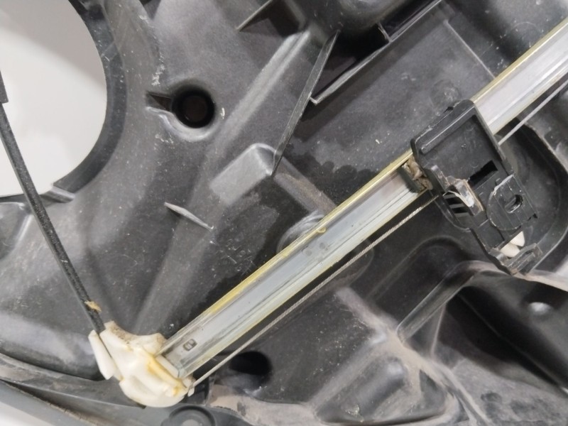 Recambio de elevalunas trasero izquierdo para mazda 6 hatchback (gg) 2.3 (gg3s) referencia OEM IAM GP9A7397XA  