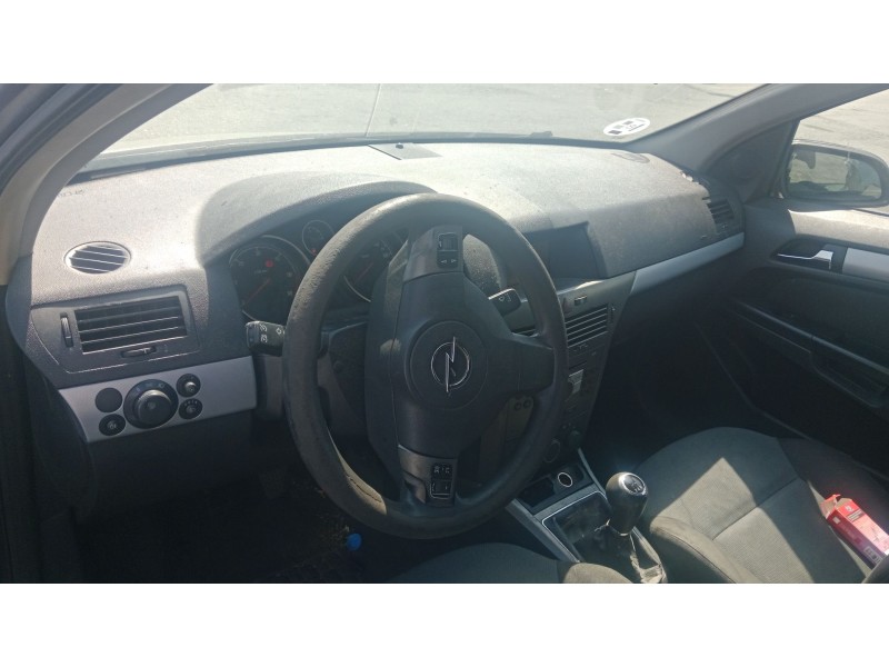 opel astra h (a04) del año 2005