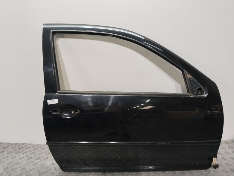 Recambio de puerta delantera derecha para volkswagen golf iv berlina (1j1) básico referencia OEM IAM 1J3831056H NEGRO 