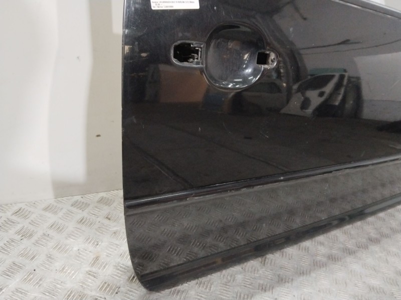 Recambio de puerta delantera derecha para volkswagen golf iv berlina (1j1) básico referencia OEM IAM 1J3831056H NEGRO 