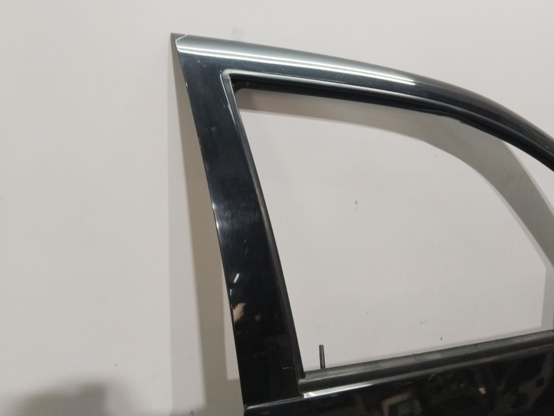 Recambio de puerta delantera derecha para volkswagen golf iv berlina (1j1) básico referencia OEM IAM 1J3831056H NEGRO 