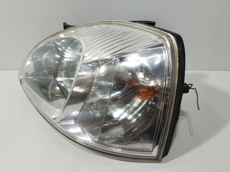 Recambio de faro izquierdo para kia rio i hatchback (dc) 1.3 referencia OEM IAM 92101FD011  