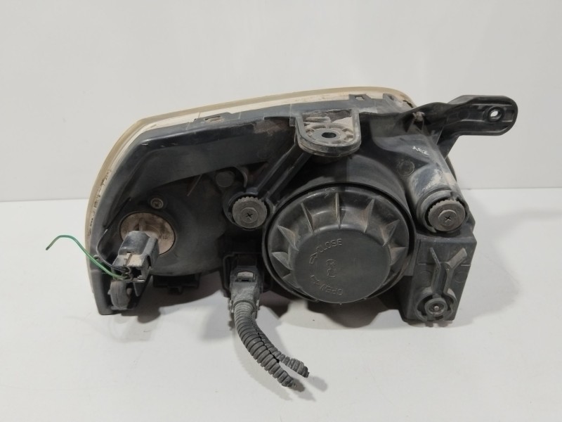 Recambio de faro izquierdo para kia rio i hatchback (dc) 1.3 referencia OEM IAM 92101FD011  