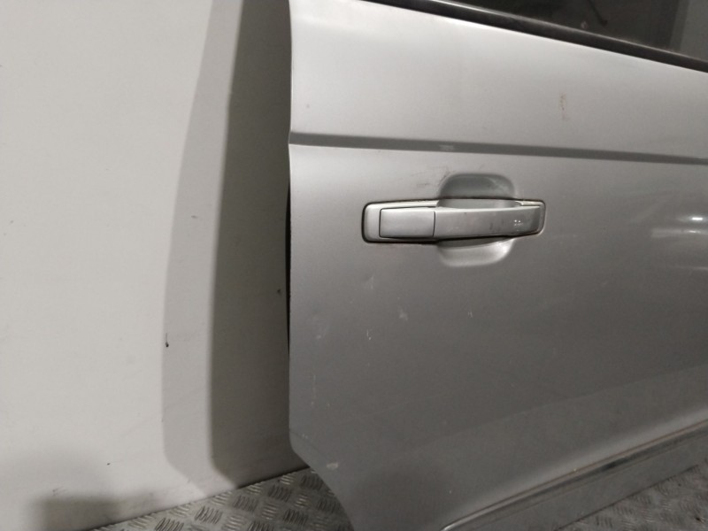 Recambio de puerta trasera derecha para ssangyong rodius i 2.7 xdi referencia OEM IAM 6300421101  