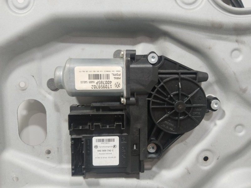 Recambio de elevalunas delantero derecho para volkswagen touran (1t1, 1t2) 1.9 tdi referencia OEM IAM 1T1837730AE  