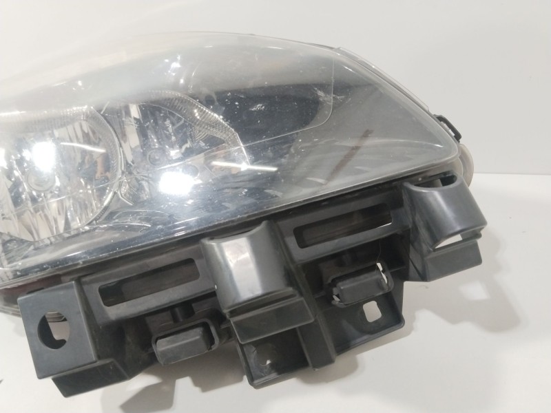 Recambio de faro derecho para renault scénic iii (jz0/1_) 1.4 16v (jz0f, jz1v) referencia OEM IAM 260100023R  89902925