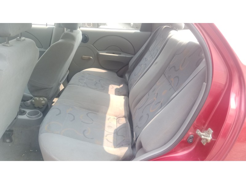 daewoo kalos sedán (klas) del año 2003