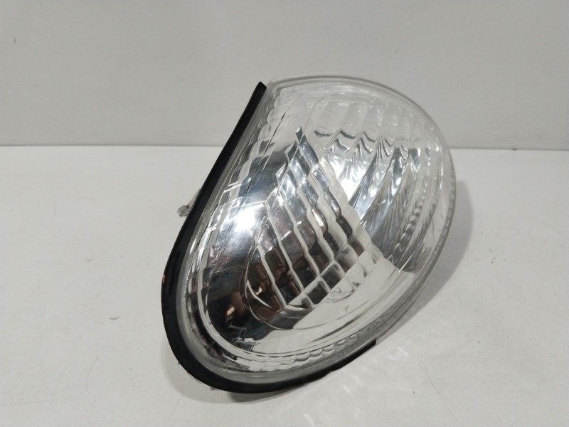 Recambio de piloto delantero derecho para nissan almera ii (n16) 1.8 referencia OEM IAM 26130BM415  