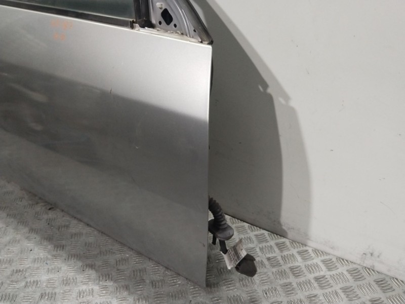 Recambio de puerta delantera derecha para nissan primera (p12) 1.8 referencia OEM IAM 80100AV632  