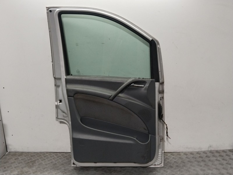 Recambio de puerta delantera izquierda para mercedes-benz viano (w639) cdi 3.0 (639.811, 639.813, 639.815) referencia OEM IAM 63