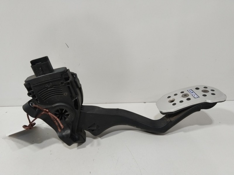 Recambio de pedal acelerador para peugeot 207 xs pack referencia OEM IAM 9682805780  