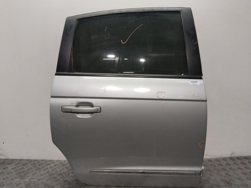 Recambio de puerta trasera derecha para ssangyong rodius i 2.7 xdi referencia OEM IAM 6300421101  