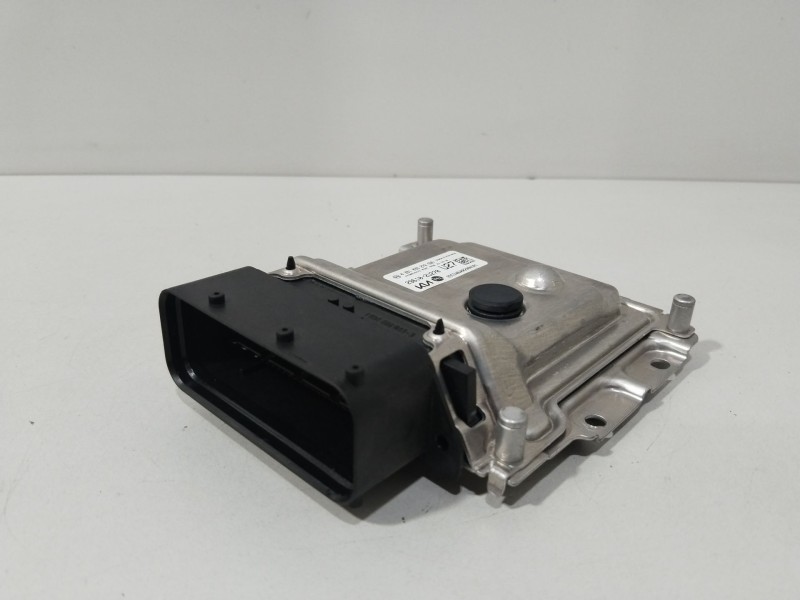 Recambio de modulo electronico para kia ceed tourer (cd) 1.6 crdi 136 referencia OEM IAM 296102U270  0281039278