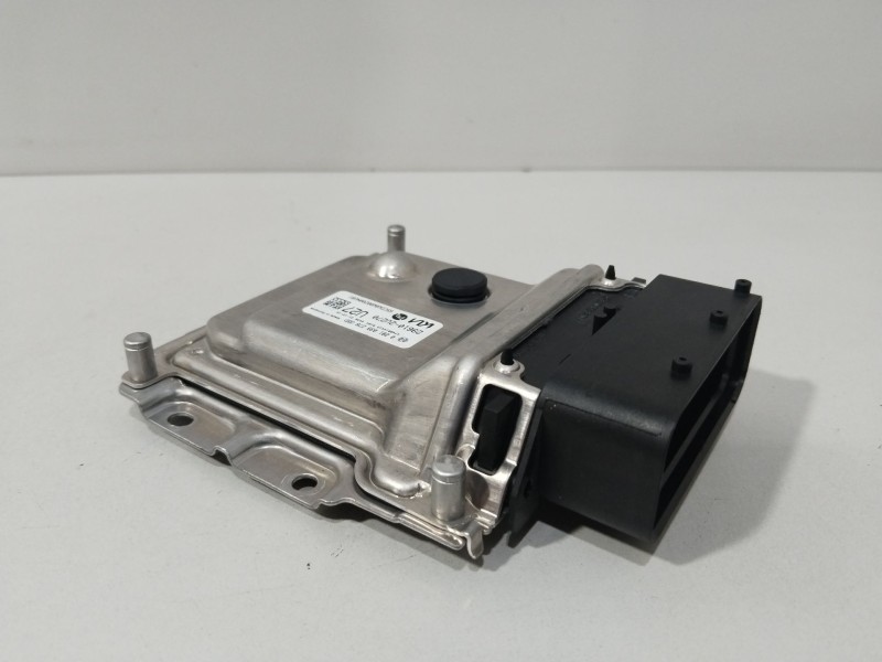 Recambio de modulo electronico para kia ceed tourer (cd) 1.6 crdi 136 referencia OEM IAM 296102U270  0281039278