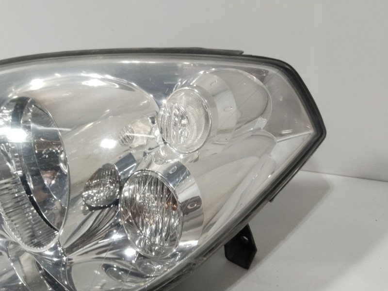 Recambio de faro izquierdo para nissan primera (p12) 1.8 referencia OEM IAM 1EJ23301001  